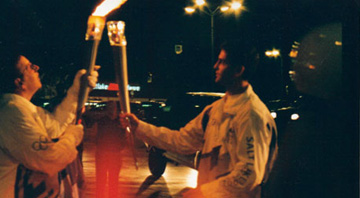 2008年8月，全體橙樹(shù)人參與奧運(yùn) 圣火傳遞活動(dòng)，身體力行支持奧運(yùn)。